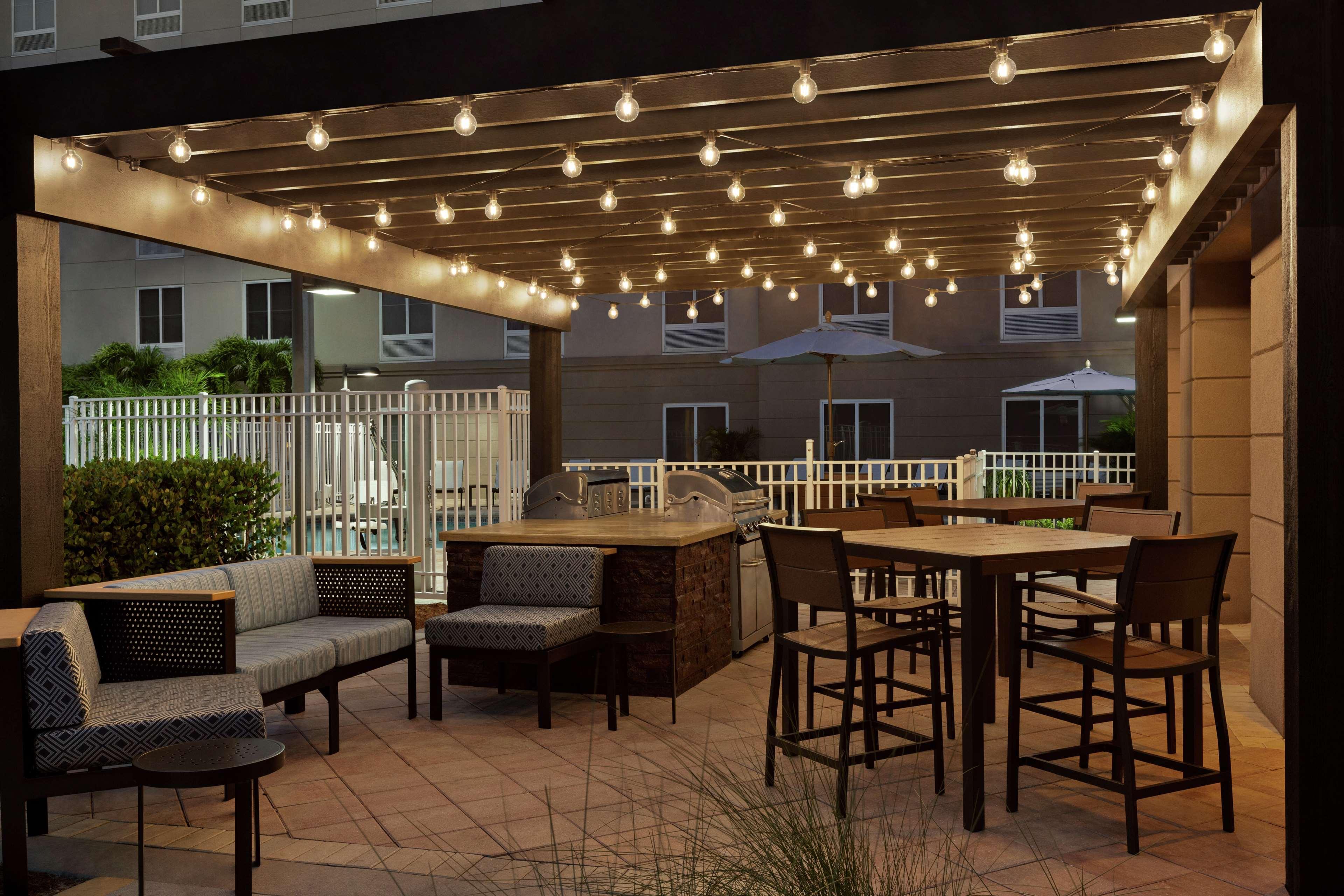 Homewood Suites Fort Myers Airport - Fgcu Exterior foto